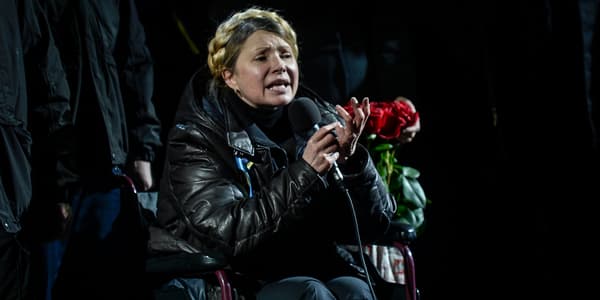 Ioulia Timochenko s'adresse à la foule place Maïdan, à Kiev, le 22 février 2014.