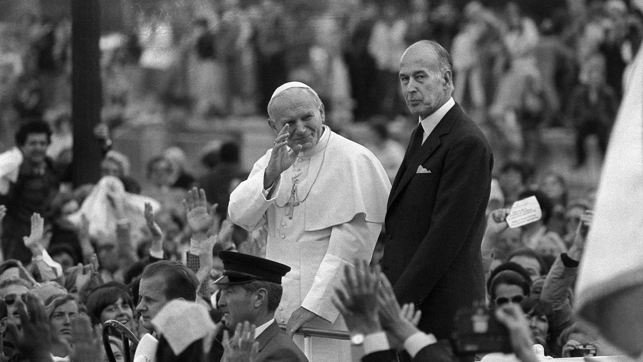 Jean-Paul II et Valery Giscard d'Estaing le 30 mai 1980 à Paris lors de la venue du Pape en France 