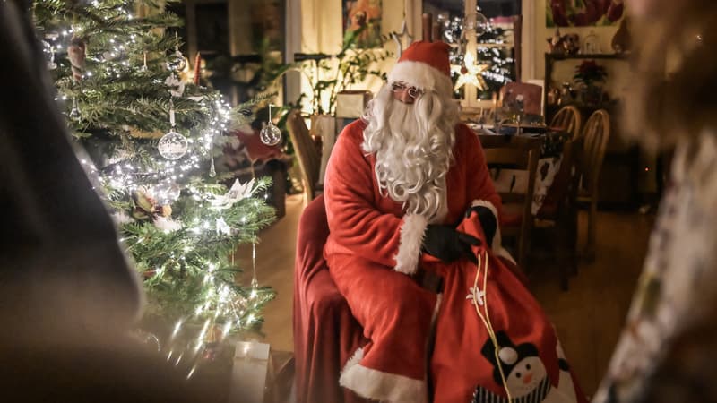 "Pas grave si je me fais un peu de fric sur son dos": revendre les cadeaux de Noël n'effraie plus