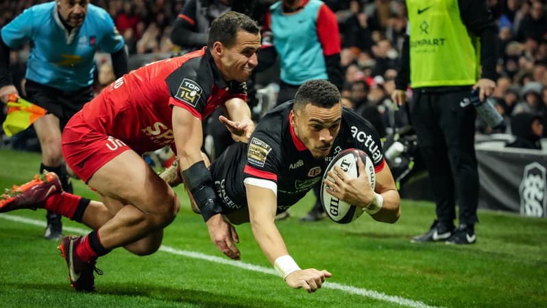 Matthis Lebel plonge dans l'en-but toulonnais et offre la victoire à Toulouse, le 23 décembre 2023