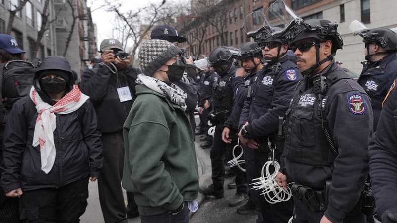 Un homme arrêté à New York pour avoir lancé des engins explosifs présumés en marge d'une manifestation d'extrême droite