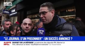 De nombreux parisiens dans la file d'attente pour se faire dédicacer le dernier livre de Nicolas Sarkozy