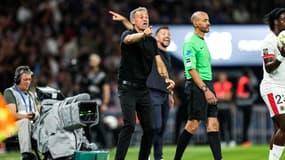 Luis ENRIQUE lors de PSG-Nice le 15/09/2023
