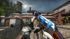 L'AK-47 Hardened Case 661 Blue Gem et ses 4 stickers Titan Holo édition Katowice 2014