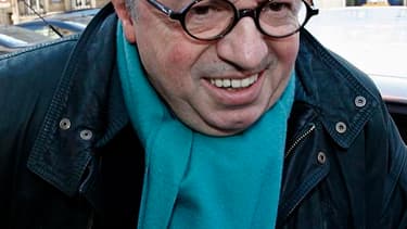 Jean-Noël Guérini à la sortie du tribunal de Marseille, mercredi. Le président socialiste du Conseil général des Bouches-du-Rhône a demandé le dépaysement de l'affaire de malversations présumées dans laquelle il est mis en examen, déplorant des fuites dan