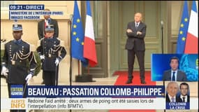 Gérard Collomb attend seul sur le perron: "C'est un bazar, tout ça se fait dans l'improvisation totale", relate Mathieu Coache