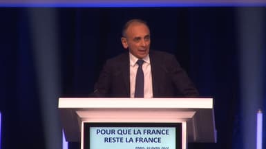 Eric Zemmour s'exprime à l'issue du premier tour de l'élection présidentielle, le 10 avril 2022.