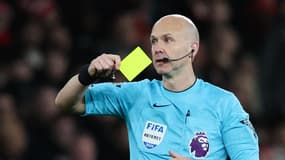 L'arbitre anglais Anthony Taylor lors du match Arsenal-Liverpool