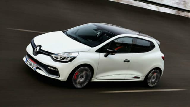 La Clio, ici en version RS Trophy, offre 220 chevaux à partir de 29.300 euros.