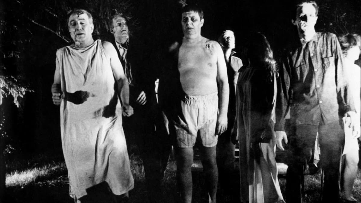 Et George Romero créa le zombie moderne. Et George Romero créa le zombie moderne.