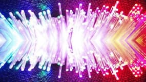 Free annonce son offre fibre optique le jour même du lancement par Bouygues de son service 4G.