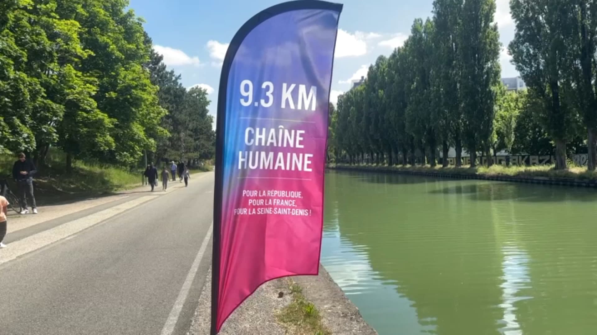 Une chaîne humaine rassemble des habitants de Seine-Saint-Denis le 23 juin 2024, "pour la République" et "pour la France". Une chaîne humaine rassemble des habitants de Seine-Saint-Denis le 23 juin 2024, "pour la République" et "pour la France".