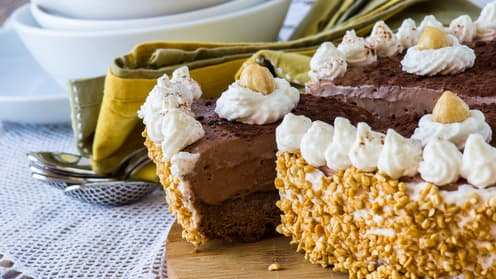 Voici le cheesecake au chocolat et au beurre de cacahuète. Cliquez ici pour la voir.