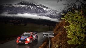 Thierry Neuville avant le début du Rallye Monte-Carlo le 23 janvier 2025.
