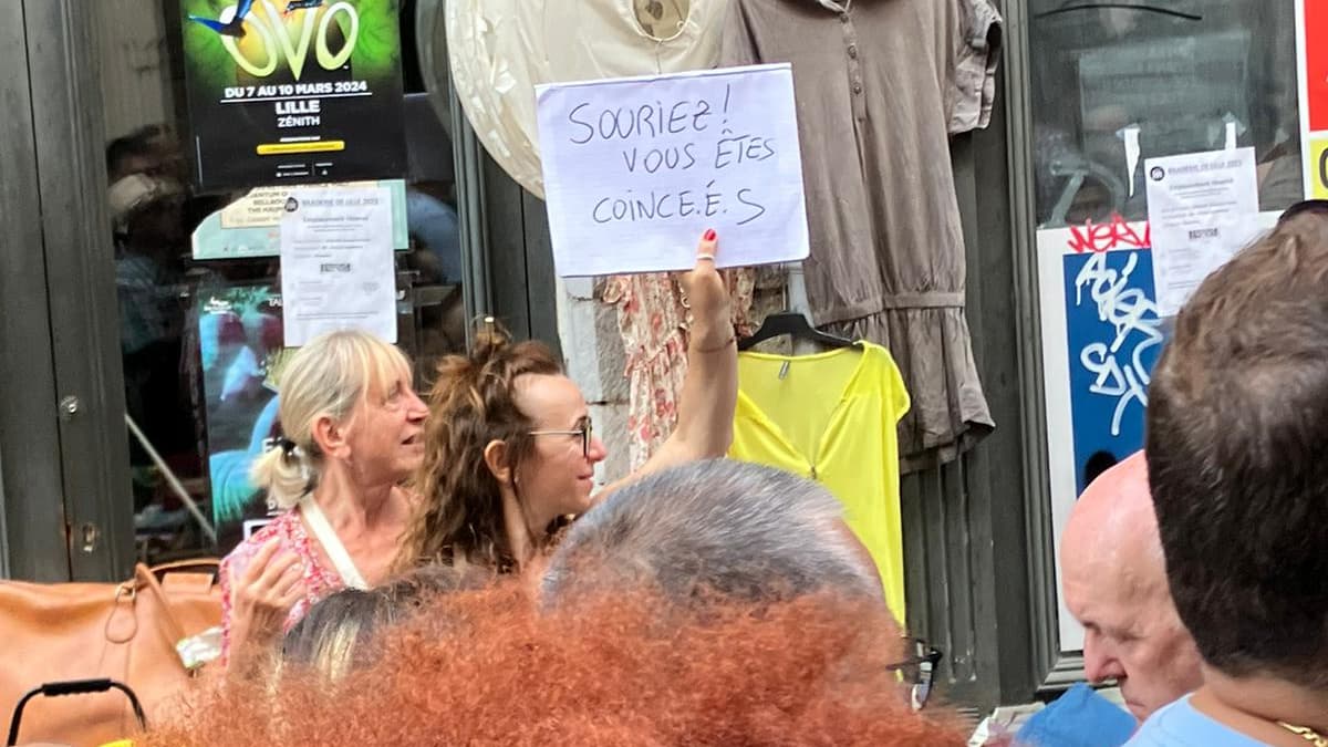 Un panneau à la Braderie de Lille Un panneau à la Braderie de Lille