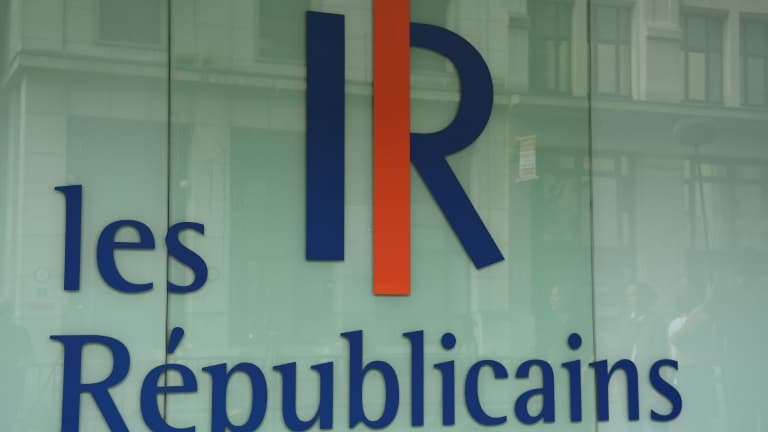 Le logo des Républicains devant le siège du parti à Paris (photo d'illustration).