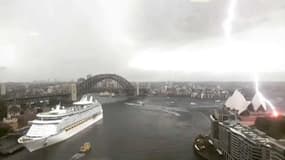 La foudre s’abat à Sydney et rate de peu l’Opéra