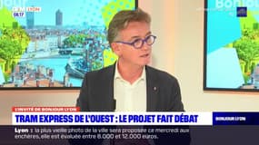 Le maire de Tassin-la-Demi-Lune, ne comprend pas pourquoi il est prévu de faire un tramway en surface dans sa ville