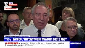 "Vous avez entendu les applaudissements des élus": François Bayrou exprime sa satisfaction après sa rencontre avec les maires de Mayotte