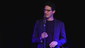 Sexisme, racisme, IA: Haroun, le jeune stand-upper à l’humour décapant