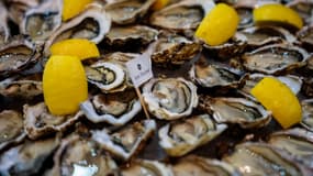 Des huîtres préparées pour le réveillon de Noël