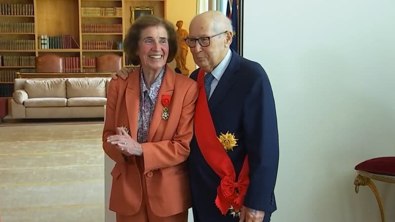 Serge et Beate Klarsfeld décorés Grand-Croix et Grand officier de la Légion d'honneur par Emmanuel Macron à Berlin