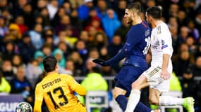Mauro Icardi au duel avec Daniel Carvajal et Thibaut Courtois, le 26 novembre 2019