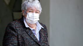 La ministre de la Cohésion des territoires, Jacqueline Gourault, quitte le palais de l'Elysée après le Conseil des ministres le 15 février 2022