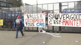 Manifestation des salariés de Goodyear, à Rueil-Malmaison, le 7 mars 2013..