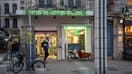 La façade d'une pharmacie située place des Terreaux dans le 1er arrondissement de Lyon, le 1er octobre 2023.