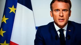 Le président de la République Emmanuel Macron lors de son allocution télévisée à propos de la situation en Afghanistan, depuis le fort de Brégançon, à Bormes-les-Mimosas (Var), le 16 août 2021 