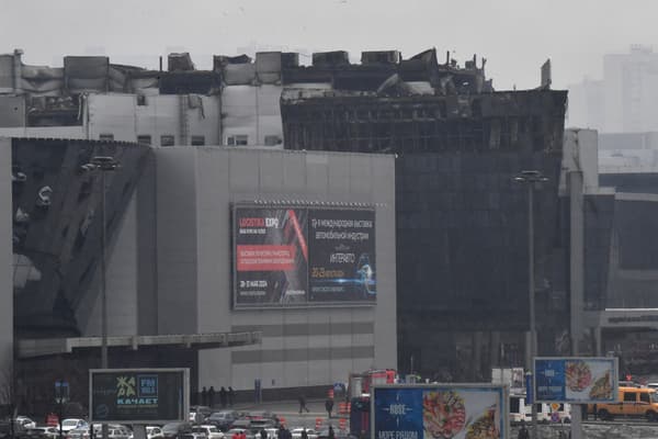Les images du Crocus City Hall à Moscou, le 23 mars 2024, au lendemain de l'attaque et l'incendie qui ont fait plus de 100 morts.