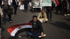 Un manifestant contre le pouvoir en place de Mohamed Morsi, le 1er mars, au Caire.