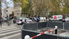 Une opération de mise à l'abri de migrants a eu lieu à la Porte de la Chapelle, dans le 18e arrondissement de la capitale, ce jeudi matin.