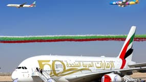 Un A380 d'Emirates expose au salon de Dubaï