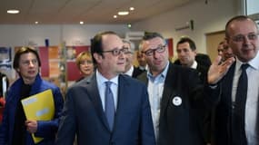 François Hollande visite le Pôle emploi de Montargis dans le Loiret, le 14 mars 2017