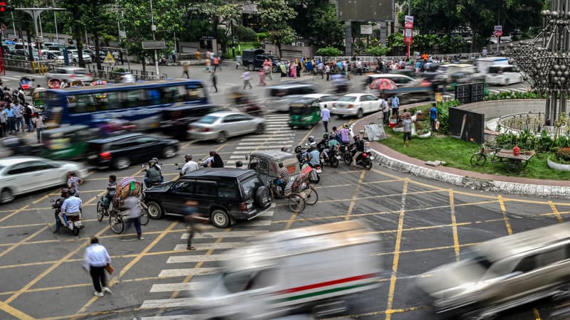 "Avec une vitesse moyenne de seulement 4,8 km/h, marcher est plus rapide": quand l’IA vient à la rescousse du Bangladesh afin de venir à bout des embouteillages et des infractions au code de la route