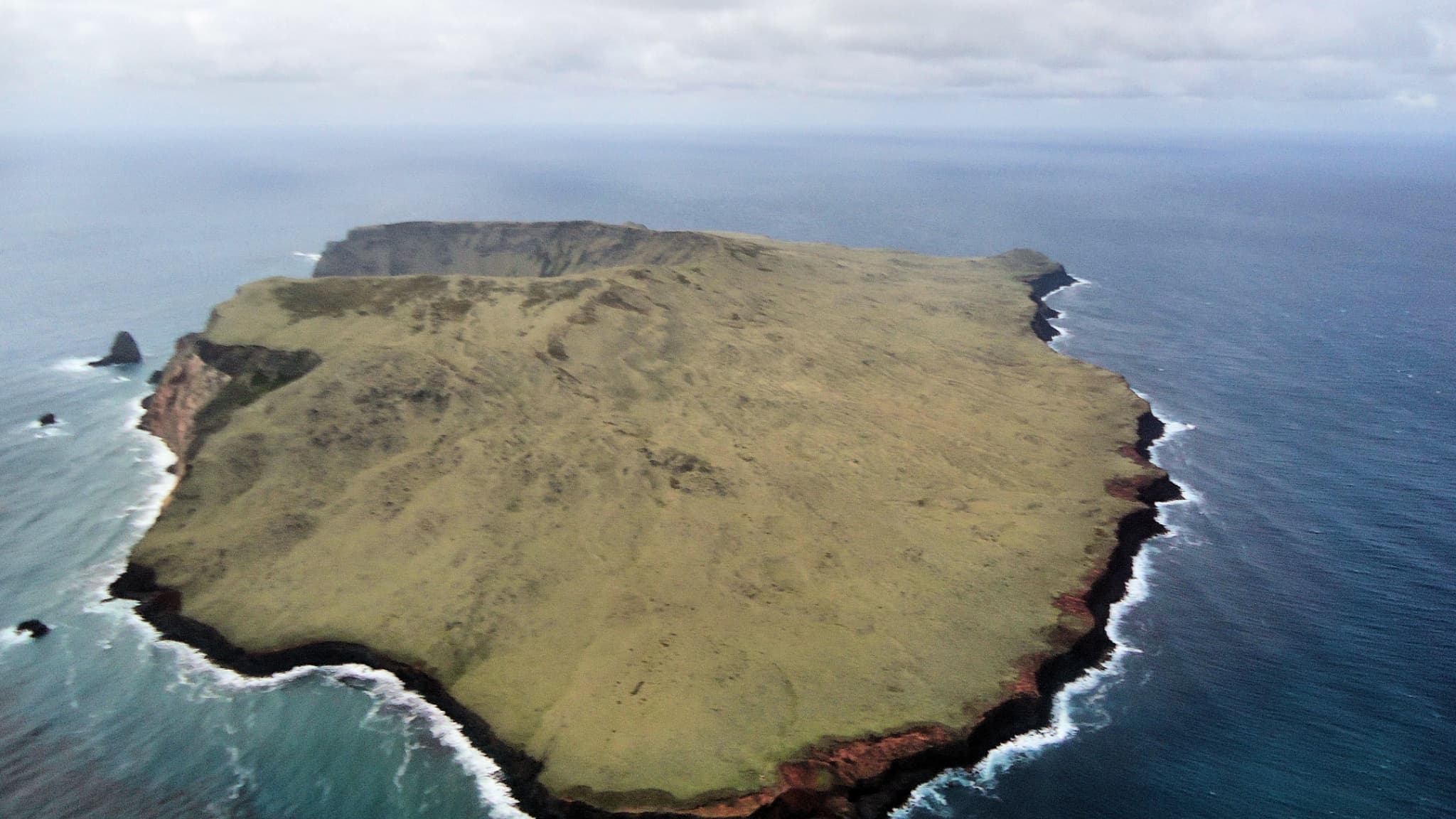 L'île australe de Saint Paul, photographiée en février 2014.