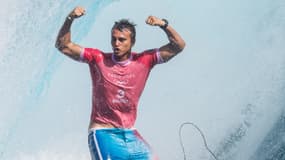 Kauli Vaast à Tahiti lors des Jeux olympiques, le 06/08/2024