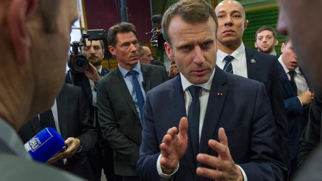 Emmanuel Macron à Saint-Genes-Champanelle (Auvergne) lors de la présentation de ses voeux aux agriculteurs, le 25 janvier 2018.