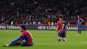 La déception des joueurs du Barça après la défaite face à l'Atlético de Madrid le 21 décembre 2024
