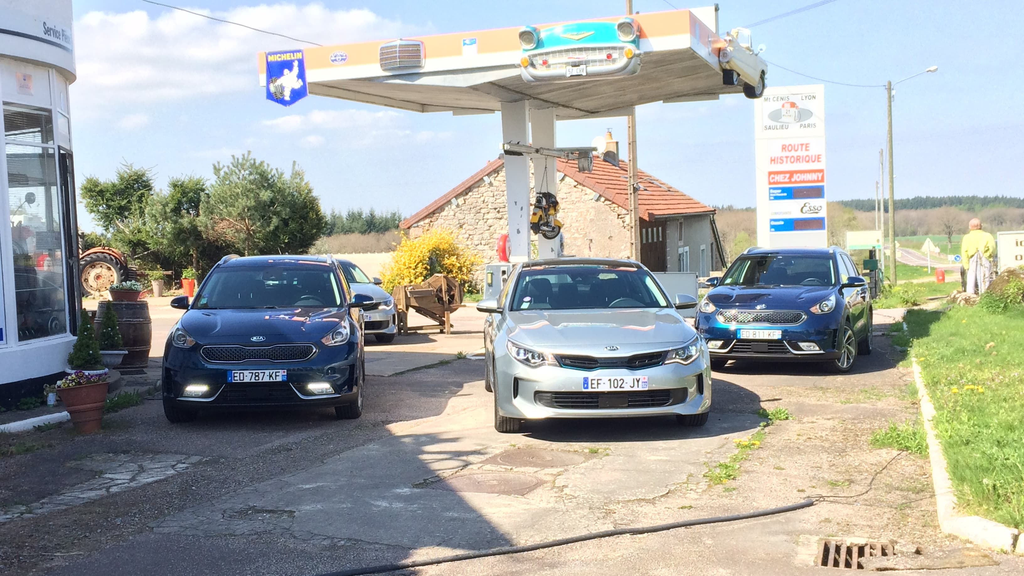 Avec une consommation annoncée de 3,8 litres/100 km, le Kia Niro évite les passages fréquents à la pompe. 