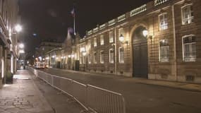 Une policière en faction devant l'Elysée a été renversée dans la nuit de mercredi à jeudi.