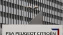 Arnaud Montebourg a demandé à la direction de PSA Peugeot Citroën de faire connaître au plus vite ses intentions concernant l'avenir de plusieurs de ses sites, dont l'usine de Sochaux (Doubs). /Photo d'archives/REUTERS/Vincent Kessler
