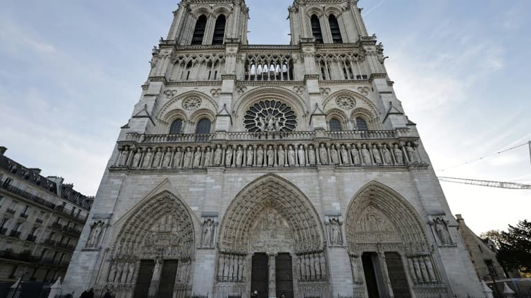 La façade de Notre-Dame de Paris le 29 novembre 2024