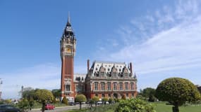 Calais compte relancer le tourisme régionale avec un curieux dragon - Mercredi 16 mars 2016