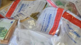De la drogue ainsi que de l'argent liquide ont été saisis lors d'une perquisition au domicile d'une famille accusée de trafic de cocaïne à Bandol.