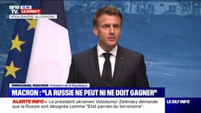 Guerre en Ukraine: pour Emmanuel Macron, "la Russie ne peut, ni ne doit gagner"