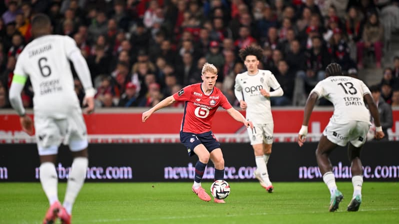 Le Lillois Hákon Arnar Haraldsson dans le choc de la 23e journée de Ligue 1 entre Lille et Monaco, 22 février 2025