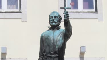 Statue de José Antonio Vieira dans le Bairro Alto, Lisbonne